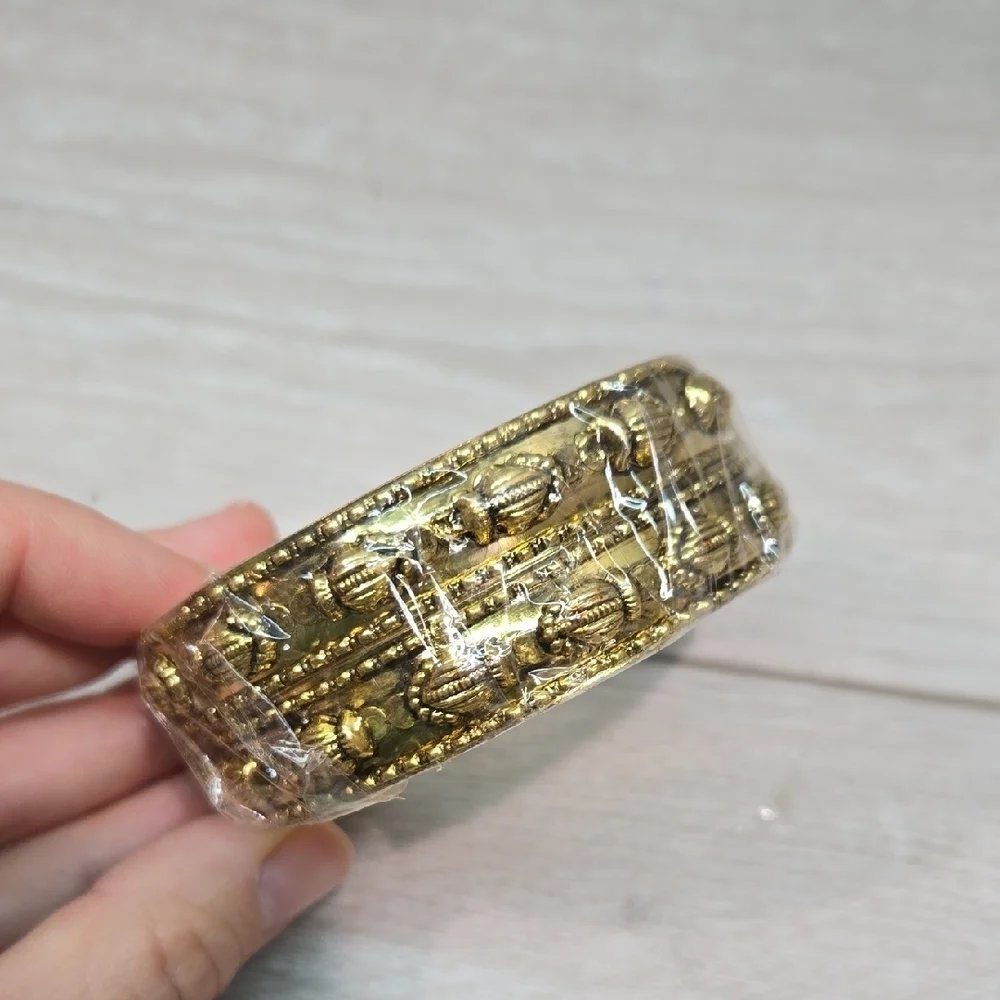 NEW 2PC Gold Textured Bangle Bracelet Bohemain Hobo Gypsy